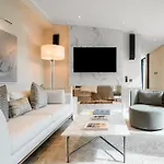 The Maria 5*
