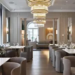 The Maria 5*